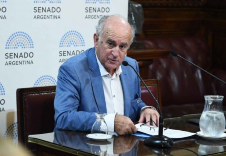 El furcio de Parrilli en el Senado: “A confesión de partes, Milagro de Sala… relevo de pruebas”