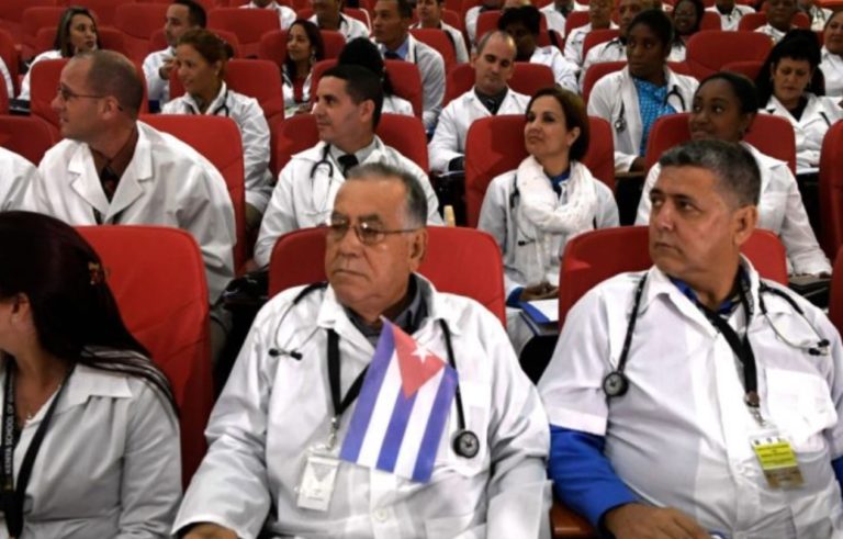 La Confederación Médica contra la llegada de los médicos cubanos