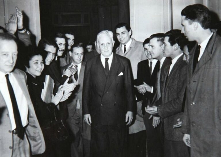 Todavía duele el golpe contra Illia