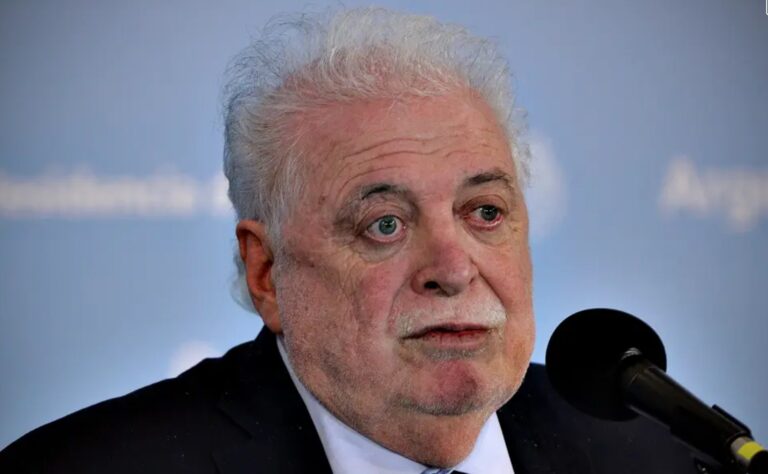 Ginés González García: “Es deseable volver a la fase 1 de la cuarentena”