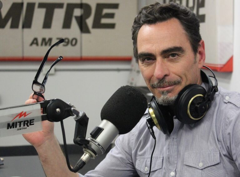 Andahazi: “Del Chagas al COVID-19”