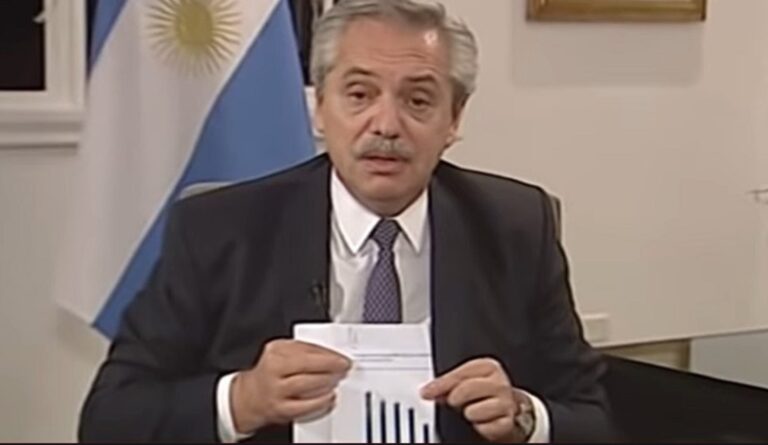 “Relato al palo”: la crítica de Prat-Gay al presidente por su engañoso gráfico