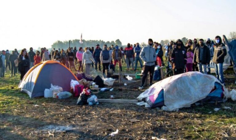 Se postergó el desalojo en Guernica y la Provincia negocia con usurpadores
