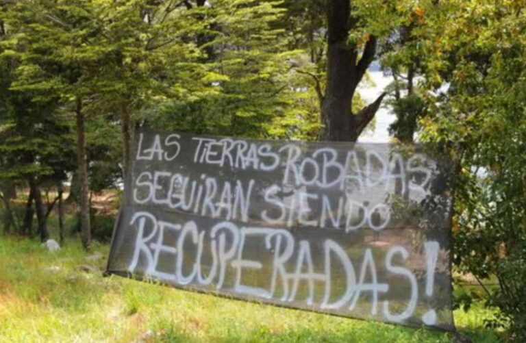 Un funcionario demorado por querer llevar una familia a la toma de Villa Mascardi