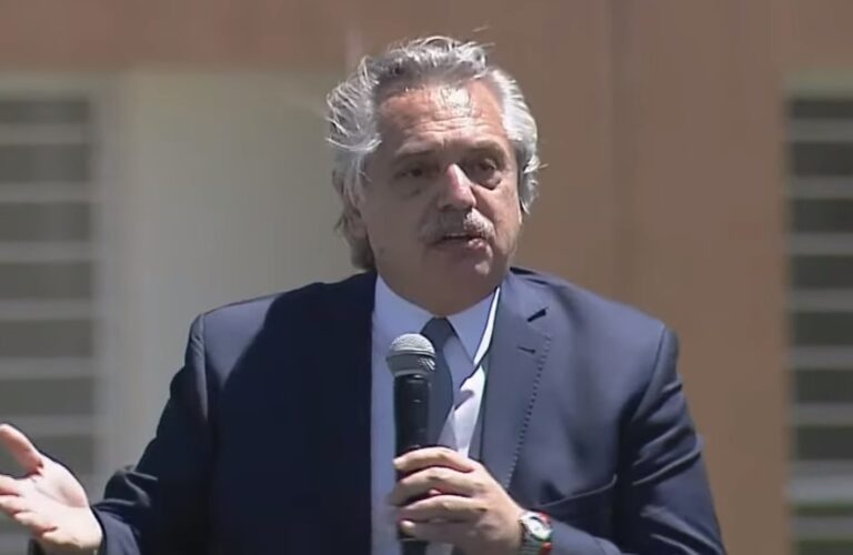 Alberto Fernández: “Estoy orgulloso de terminar la tarea de Néstor y Cristina”
