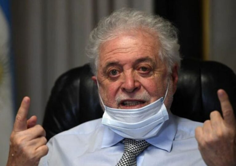 Ginés aseguró que la vacunación en Argentina comenzará en la primera quincena de enero