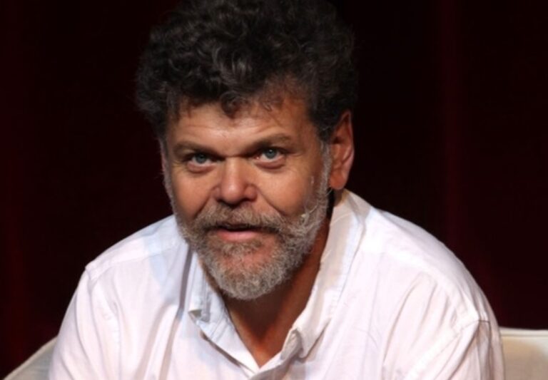 Casero: “El problema es toda la gente que se come las mentiras y los relatos”