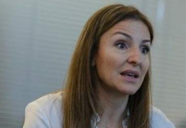 Acuña: “Aun sin la vacuna, las clases presenciales deben ser prioridad”