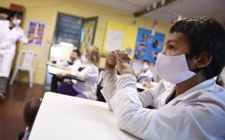 Desde la semana que viene las clases en CABA serán presenciales para todos los alumnos
