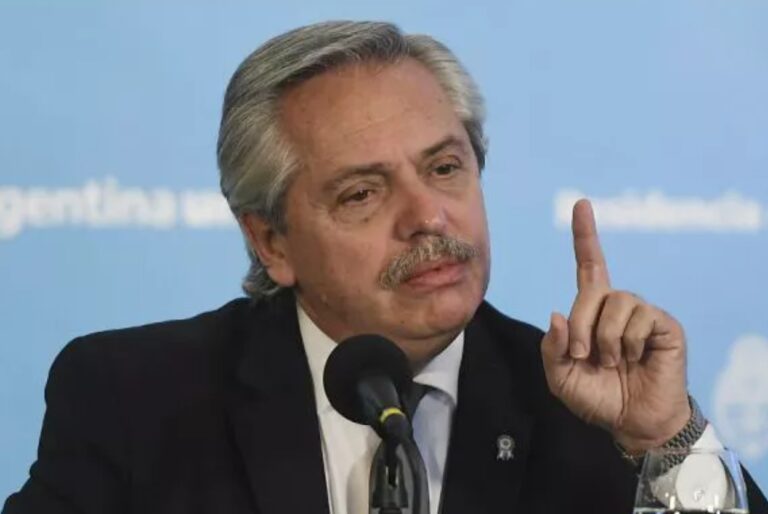 Alberto Fernández dijo que “recién en marzo” se podrá aplicar la vacuna fabricada en Argentina