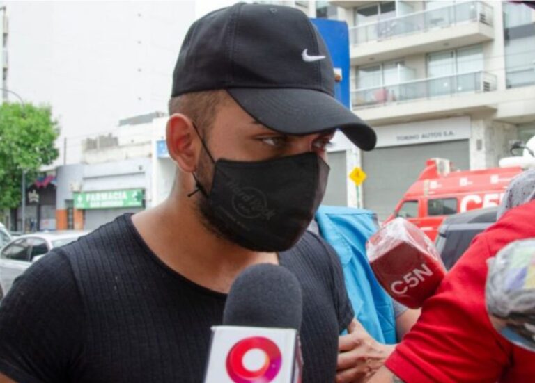 Papadopolus dijo que “no vio” al niño y a su madre al atropellarlos en Flores