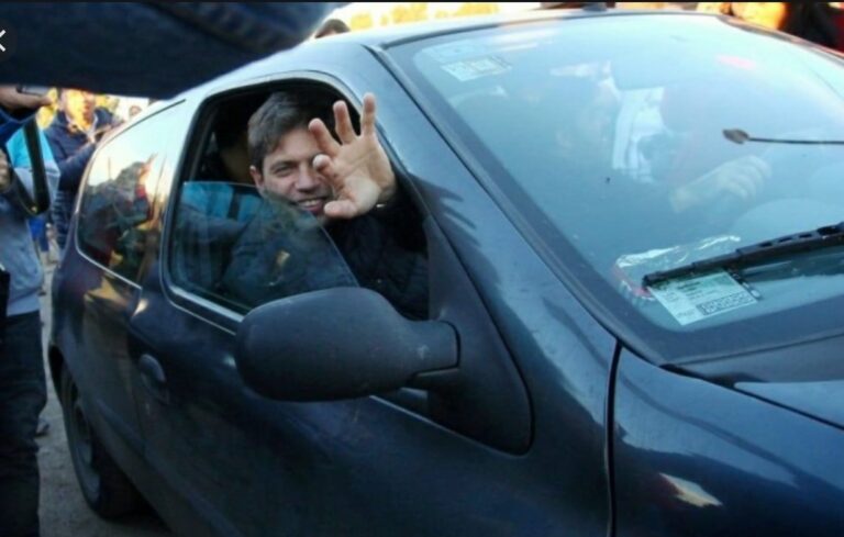 Kicillof: “Alguien que me explique por qué no puedo comprar ni vender mi auto”