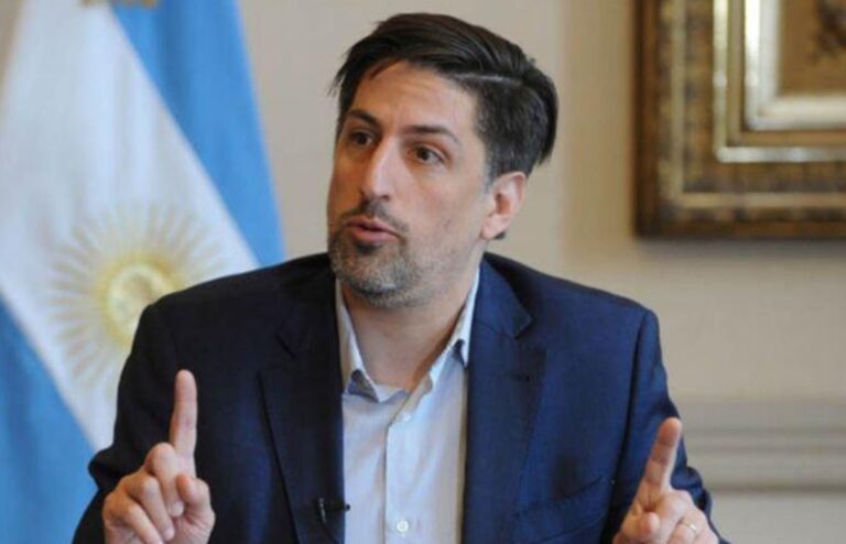 Trotta criticó a Macri por pedir el regreso de las clases: “Que no sea cínico”