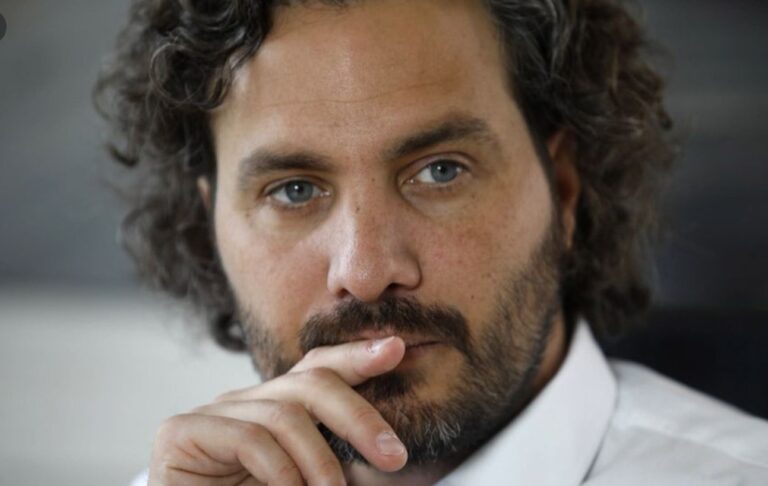 Datos matan la versión de Cafiero: Argentina, lejos de los países que más vacunaron