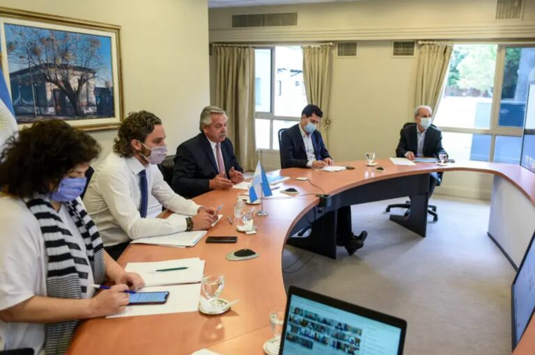 Habría acuerdo con los gobernadores para  limitar la circulación nocturna