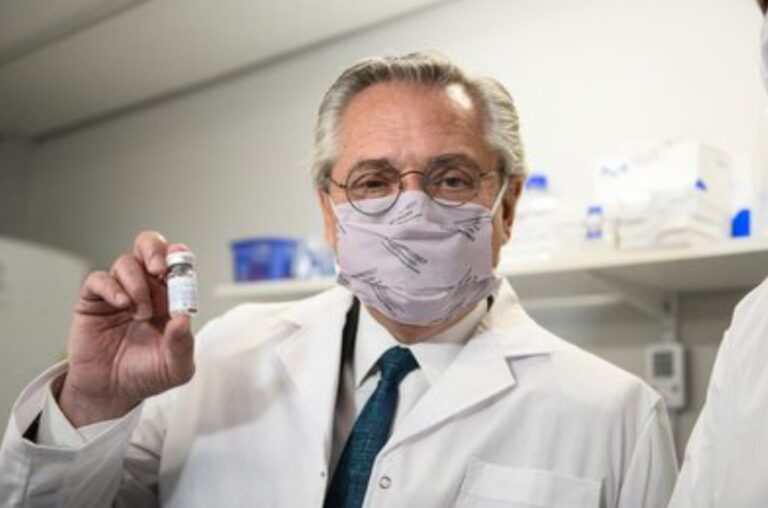 Alberto: “Antes era un envenenador serial y ahora me piden más veneno”