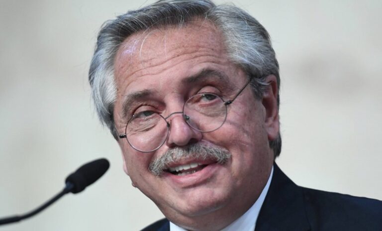 Alberto, el presidente que no preside