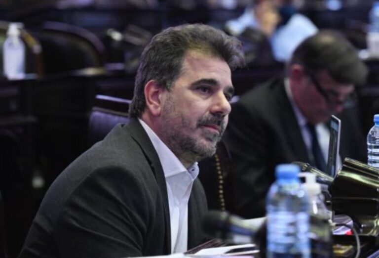 El PRO exige al Gobierno que “actúe sin demoras en la compra de vacunas”