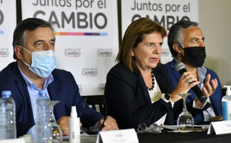 Duro comunicado de JxC: “¿Por qué no tenemos más vacunas?”