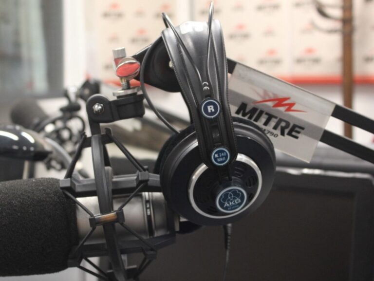 Patota sindical violó la seguridad y rompió todos los equipos de Radio Mitre en Neuquén