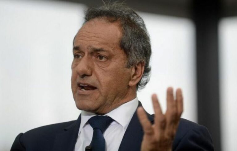 Scioli quiso criticar a Vidal y terminó descalificando a Kicillof