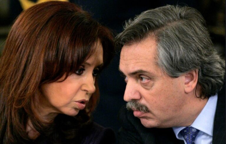 Cuando Alberto se burló de Cristina y se preguntó quién la había aprobado en Derecho