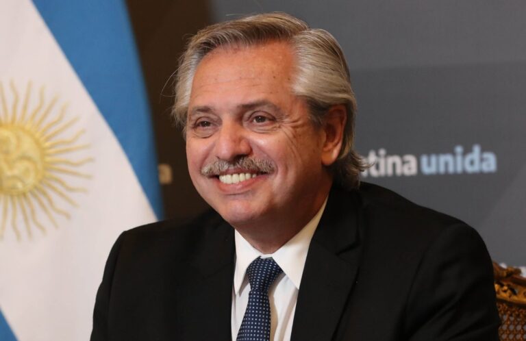 Alberto afirma que “vino decidido a terminar con la suba de precios”