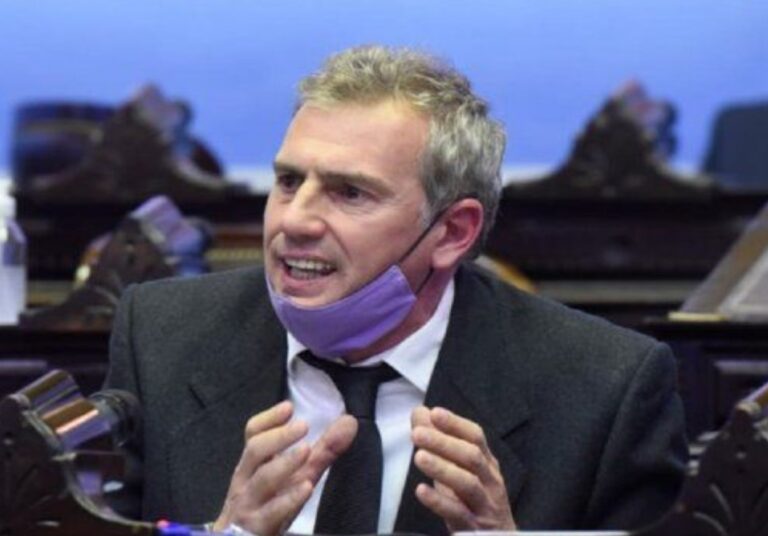 De Lamadrid: “Otra vez la corrupción le ganó a la salud, la economía y la democracia”