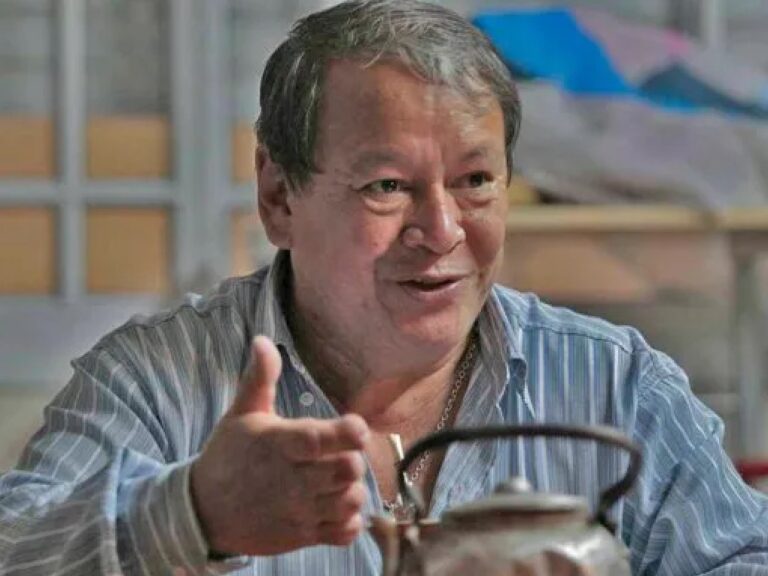 Toty Flores: “El Gobierno cree que con ponerle una moneda a la gente ya está”