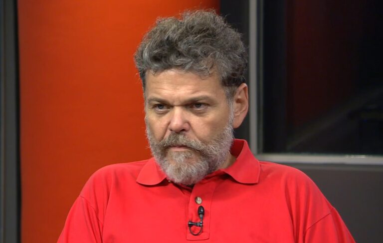 Casero: “El presidente parece el tío borracho que se caga en las reuniones familiares”