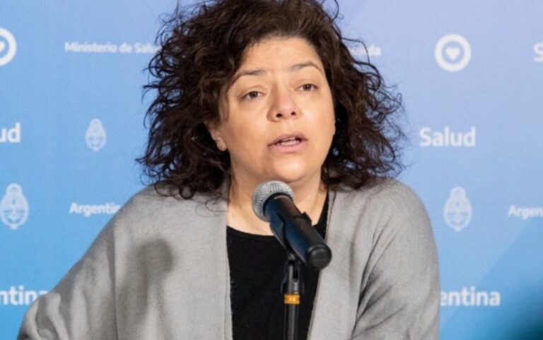 Carla Vizzotti, operada de urgencia en el Sanatorio Otamendi por apendicitis