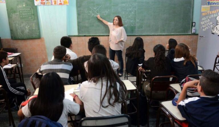 Argentina se hunde en educación: registró su peor resultado en una prueba de la Unesco