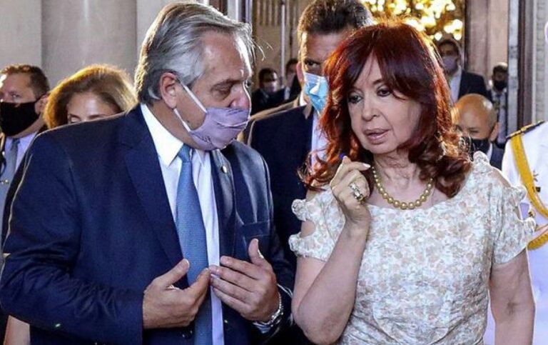 Lapidario artículo del Financial Times: “No hay futuro en Argentina”