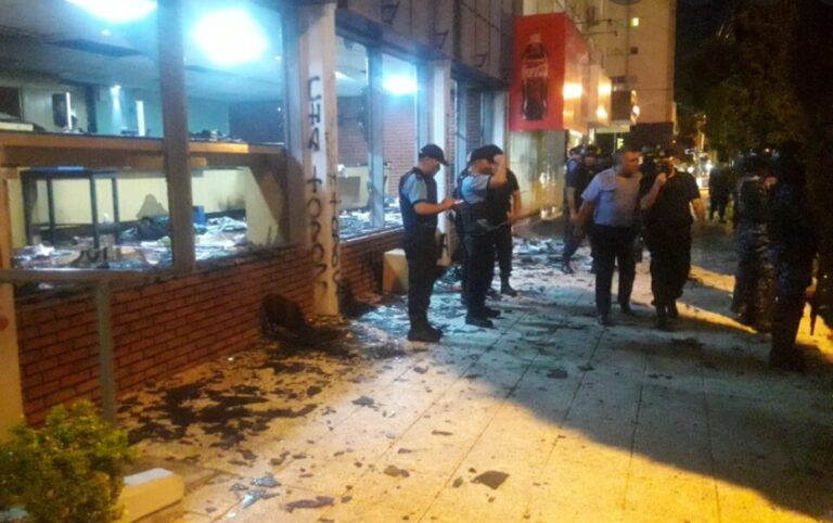No incendien la democracia