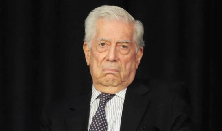 Vargas Llosa apuntó a Cristina