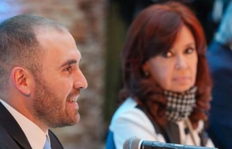 Cristina practica tiro al blanco con Guzmán