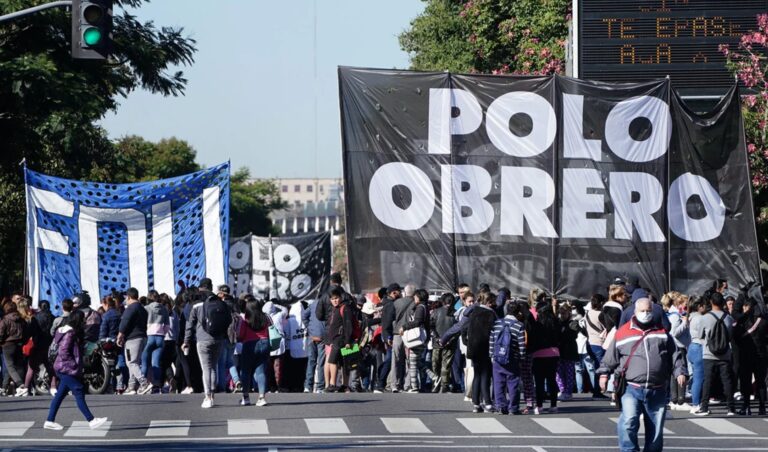 Los piqueteros vuelven a las calles y el centro porteño es un caos