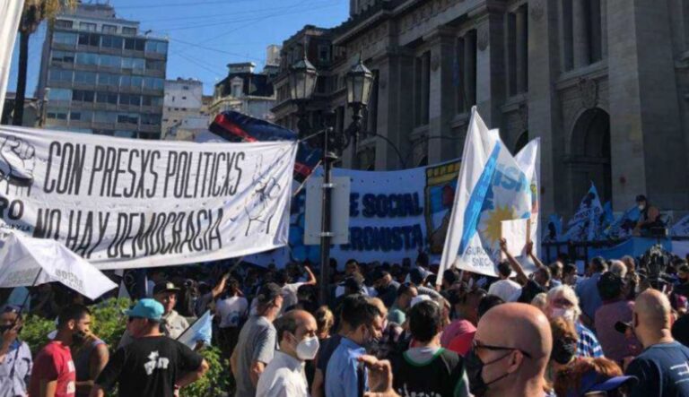 El kirchnerismo pidió juicio político para los miembros de la Corte