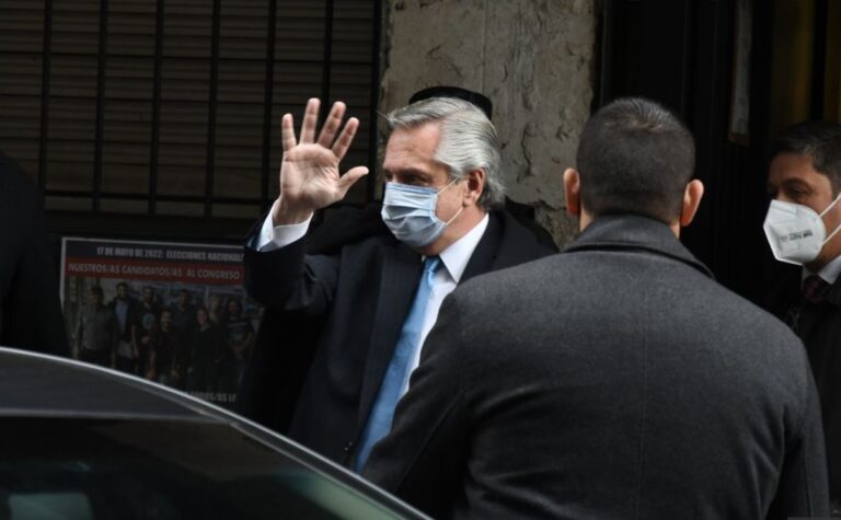 Alberto no sabe ni lo que quiere