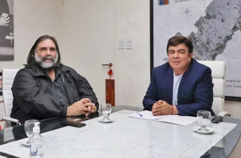 Fuerte repudio al encuentro de Baradel y Espinoza: “La educación no es prioridad de esa yunta”