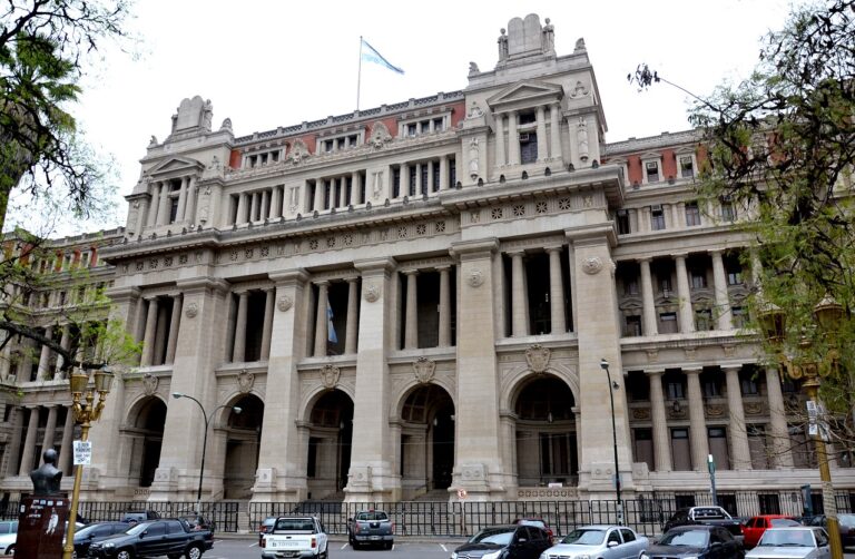 La Corte allanó el camino para avanzar en el juicio contra Cristina por corrupción