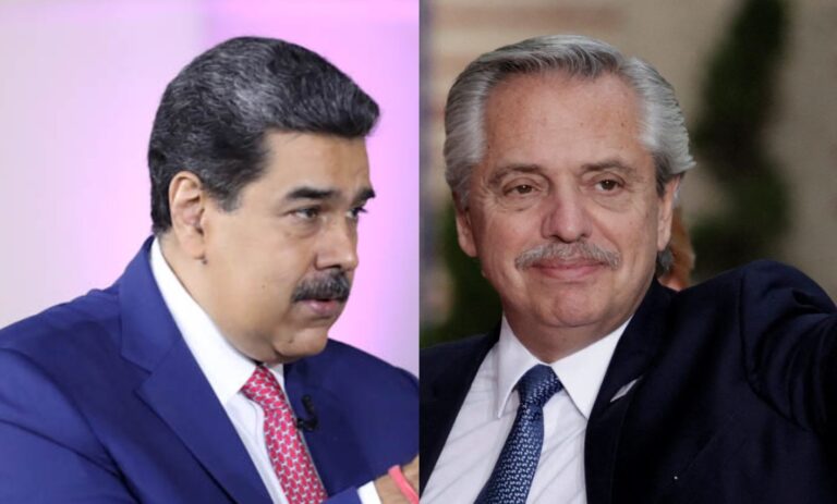 El que se acuesta con dictadores, amanece ensangrentado