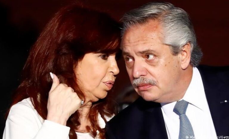 Cristina: “No sabía que Alberto era tan boludo…”