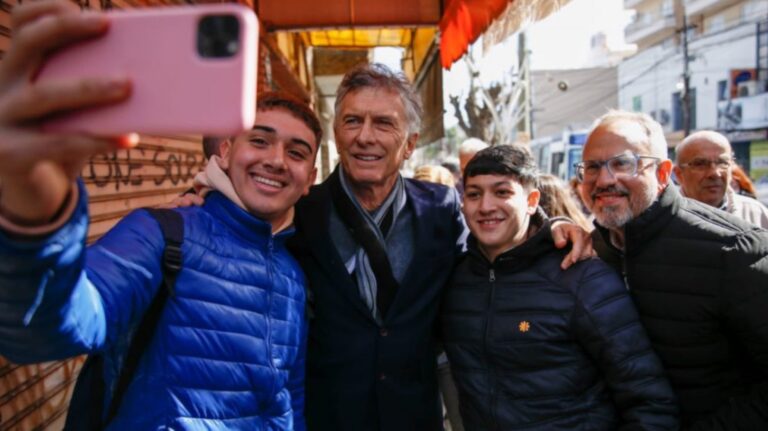 “No aflojemos”, el pedido de los vecinos a Macri en su visita al conurbano