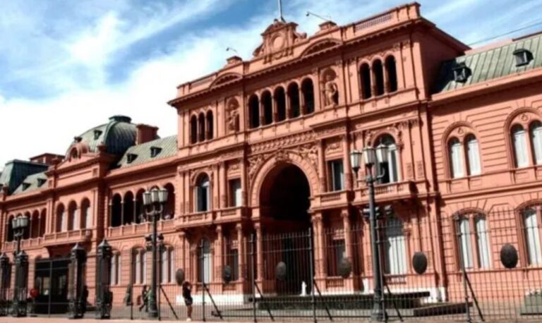 “¿Feriado para qué?”, duras críticas contra el anuncio del presidente post ataque a Cristina