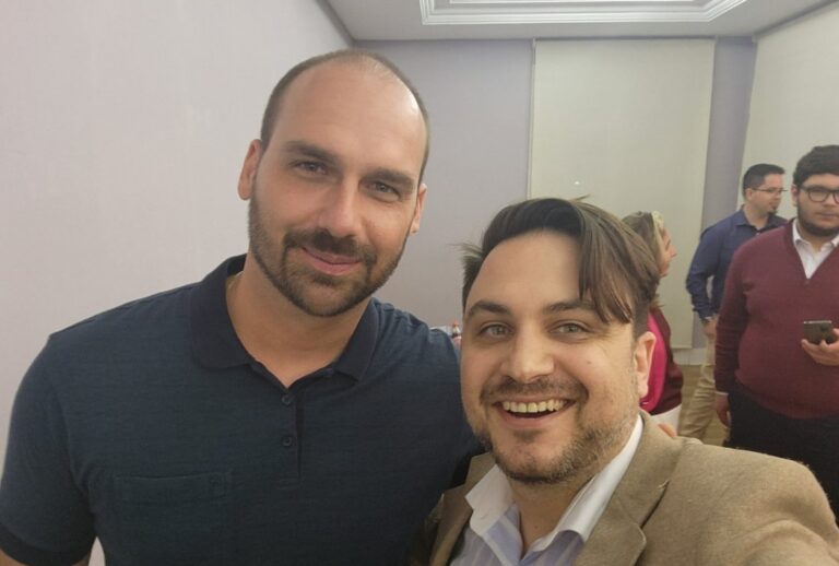 El hijo de Bolsonaro se reunió con Pichetto y libertarios en una cumbre de la derecha argentina