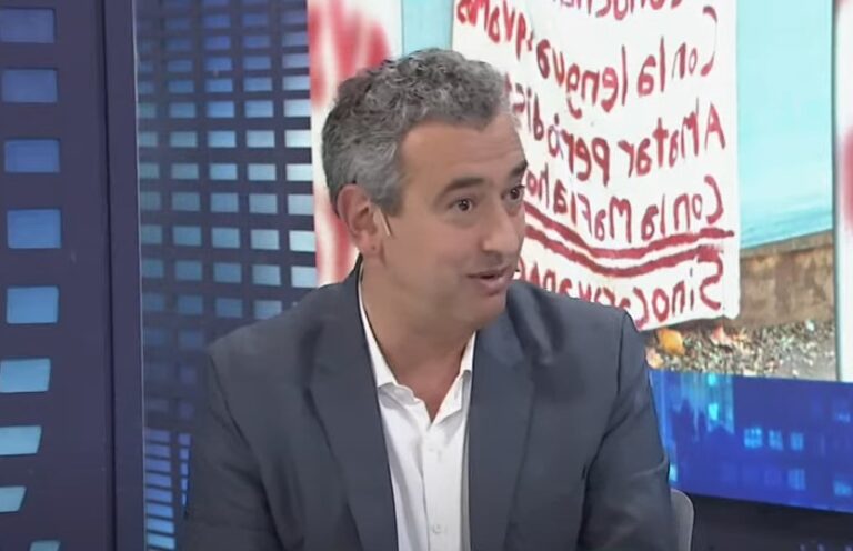 La dramática situación en Rosario: “Los presos hacen home office desde las cárceles”