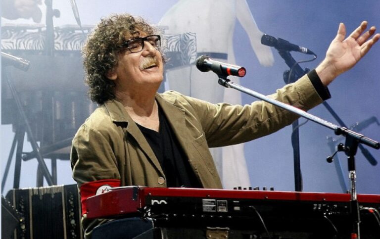 Charly merece un monumento