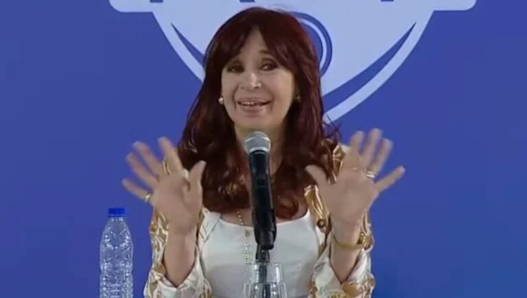 Ahora Cristina dice que no renuncia al 2023: “Acá hay proscripción”