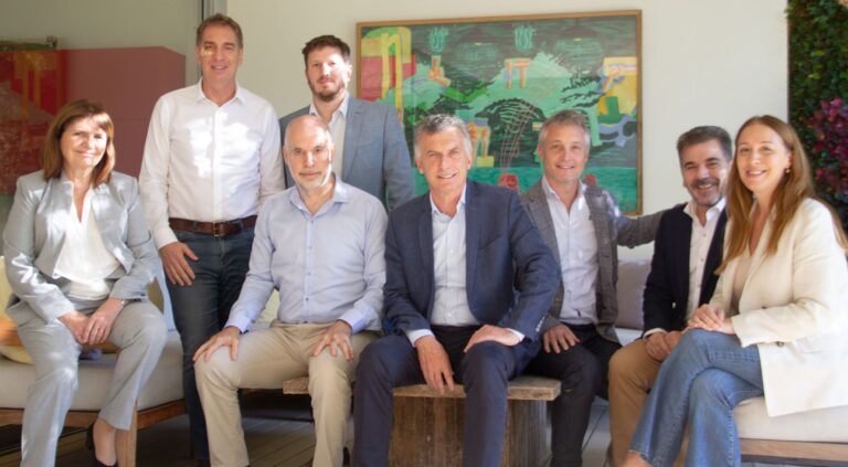 Macri pidió “voces con coraje” y sin “medias tintas” tras la reunión del PRO